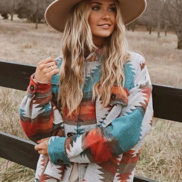 Cozy Blue Red Tribal Print Button up Jacket Shacket Luxe - Picture 2 of 6